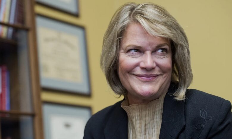 سينيثيا لوميس