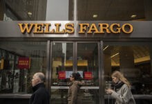 حالة صدمة تحيط ببنك Wells Fargo بعد انتحار أحد موظفيه