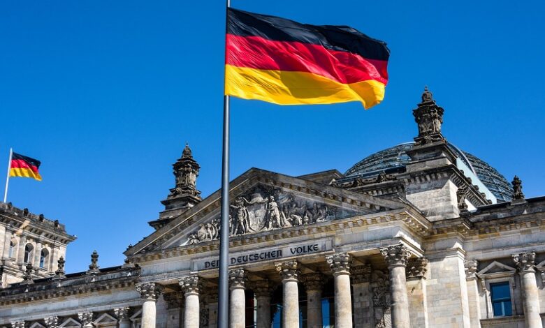 ألمانيا: نائبة في البرلمان تقترح بيتكوين كعملة قانونية.. مع التركيز على الخصوصية