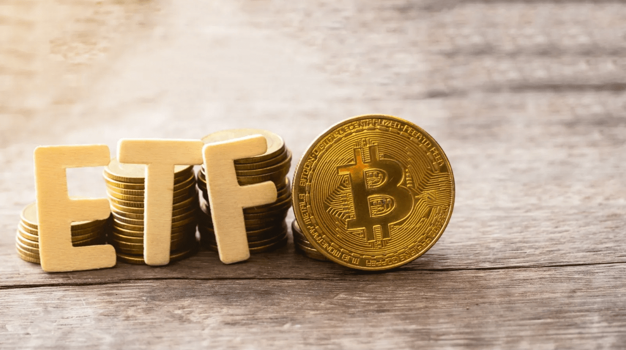 توقف الزخم الصعودي للبيتكوين بسبب تدفقات صناديق الاستثمار المتداولة ETFs