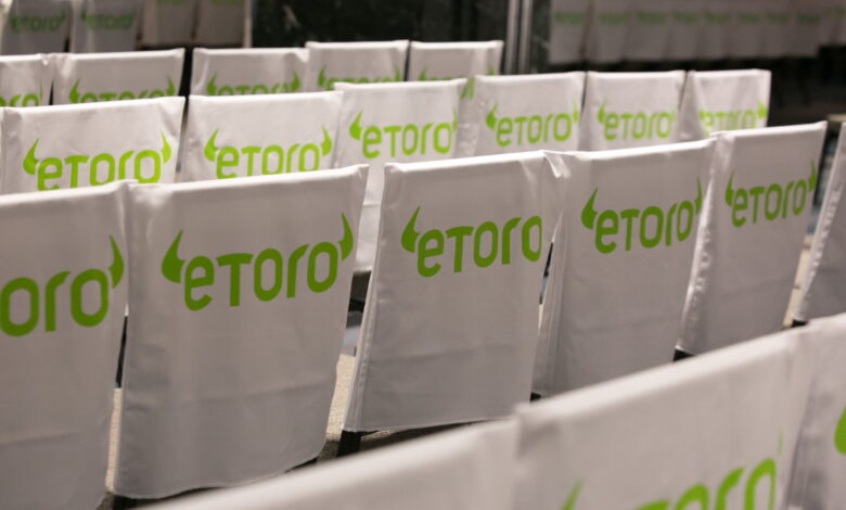 منصة eToro